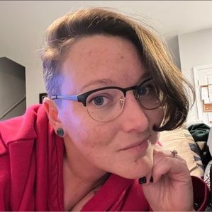 Meet your Posher, Ericka